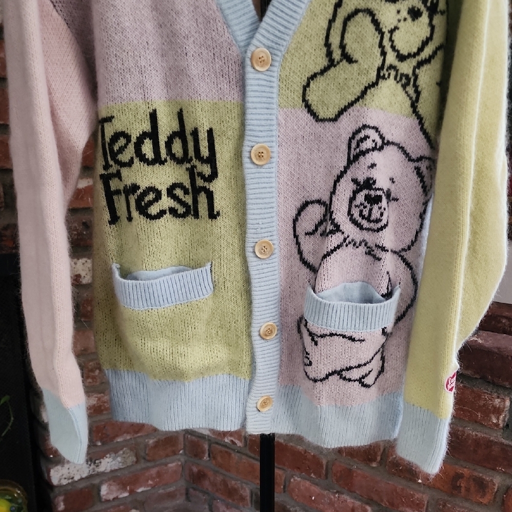 Teddy Fresh x Care Bears Pastel Bear Graphic Unisex Cardigan Sweater - Picture 3 of 16
